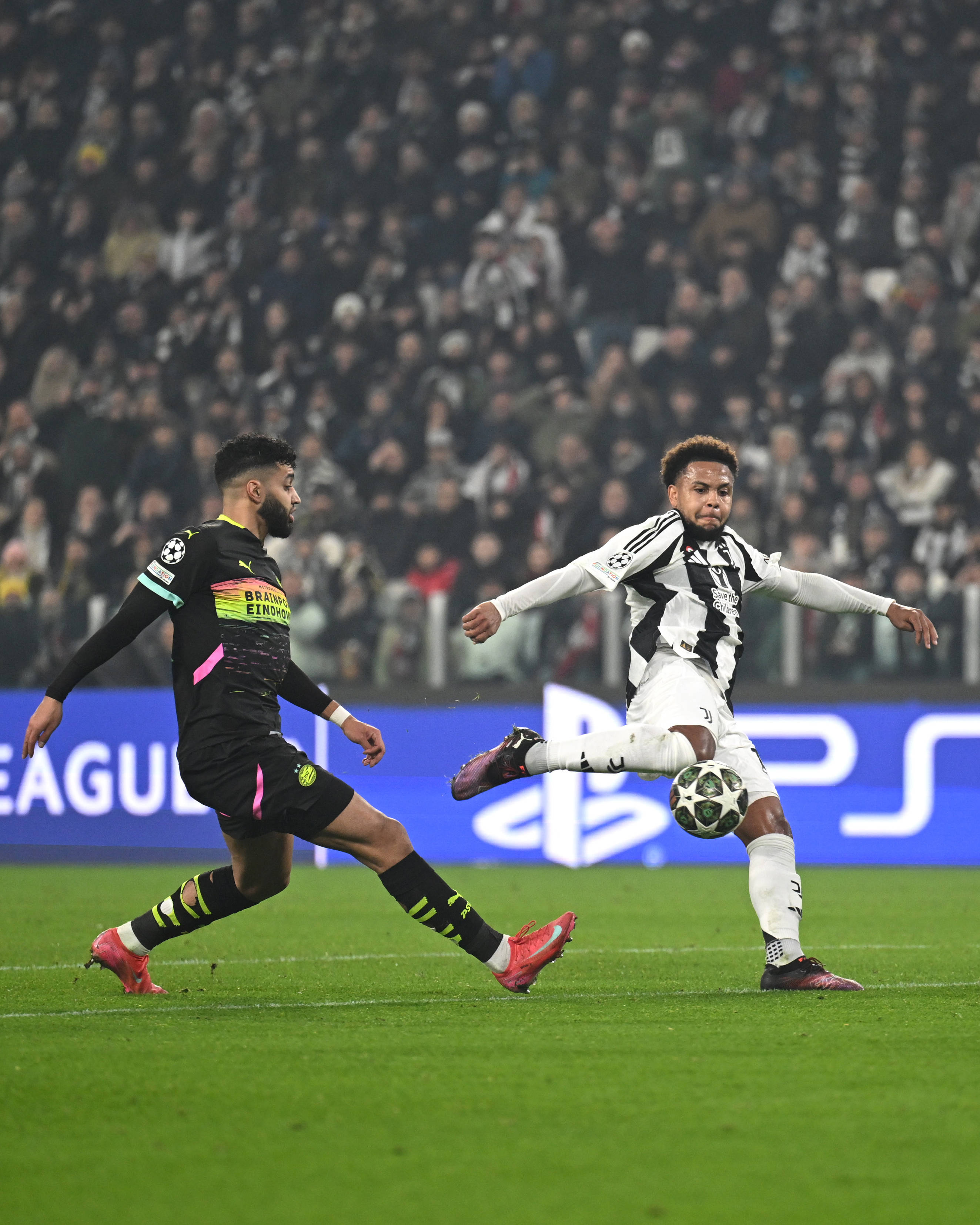 爱游戏登录-皇马中场表现抢眼，助球队取胜