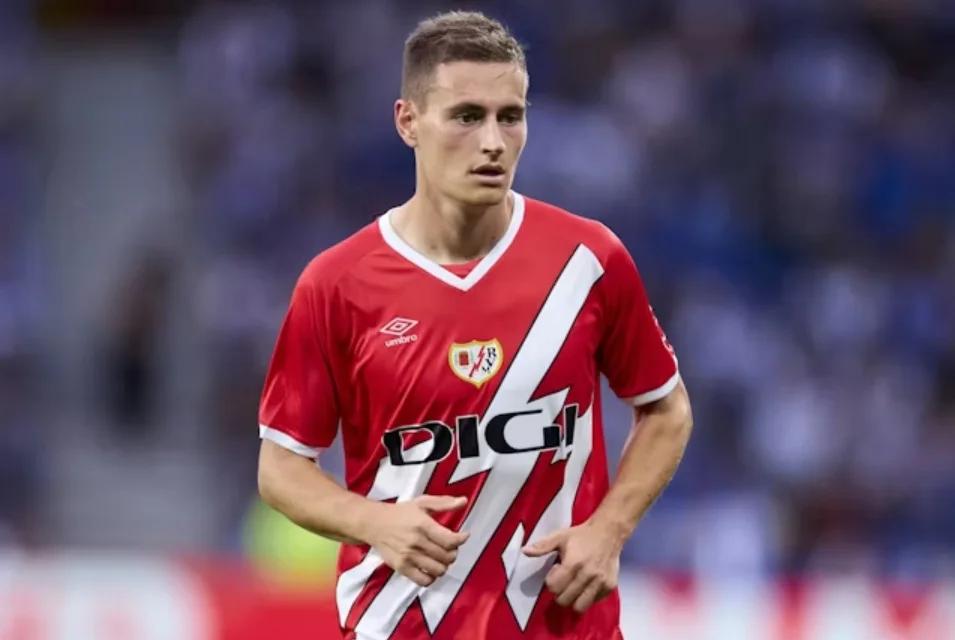 包含巴列卡诺险胜对手取得关键胜利的词条