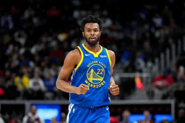 爱游戏官网-勇士核心球员复出，球队战力强劲