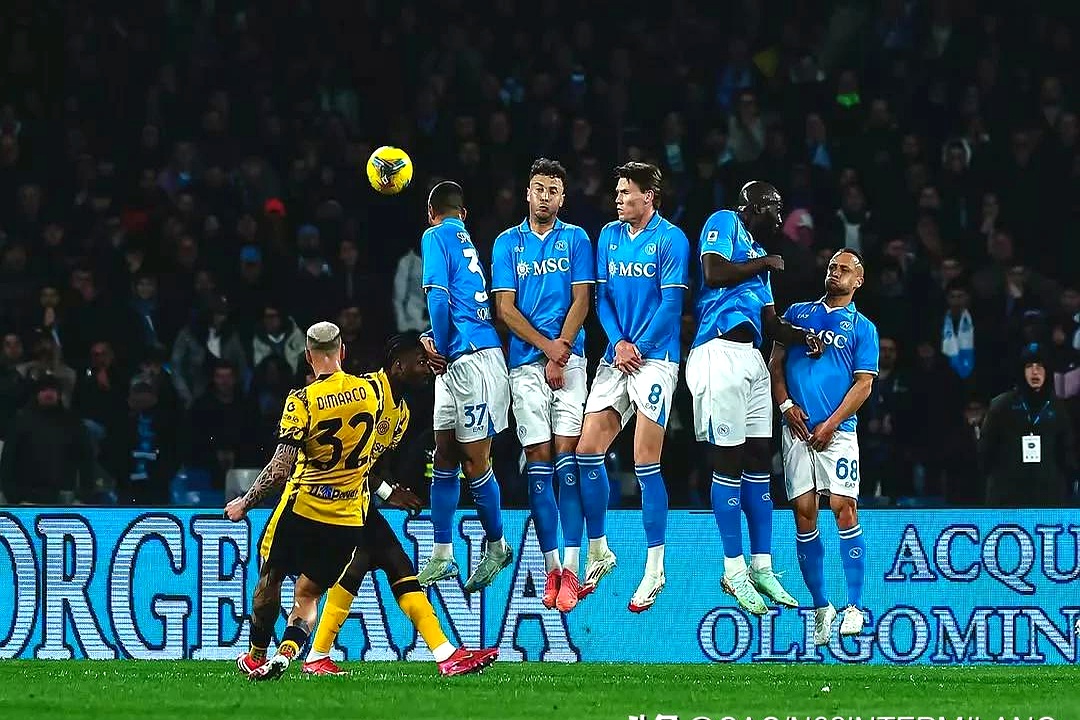 国际米兰客场不敌那不勒斯，遗憾出局