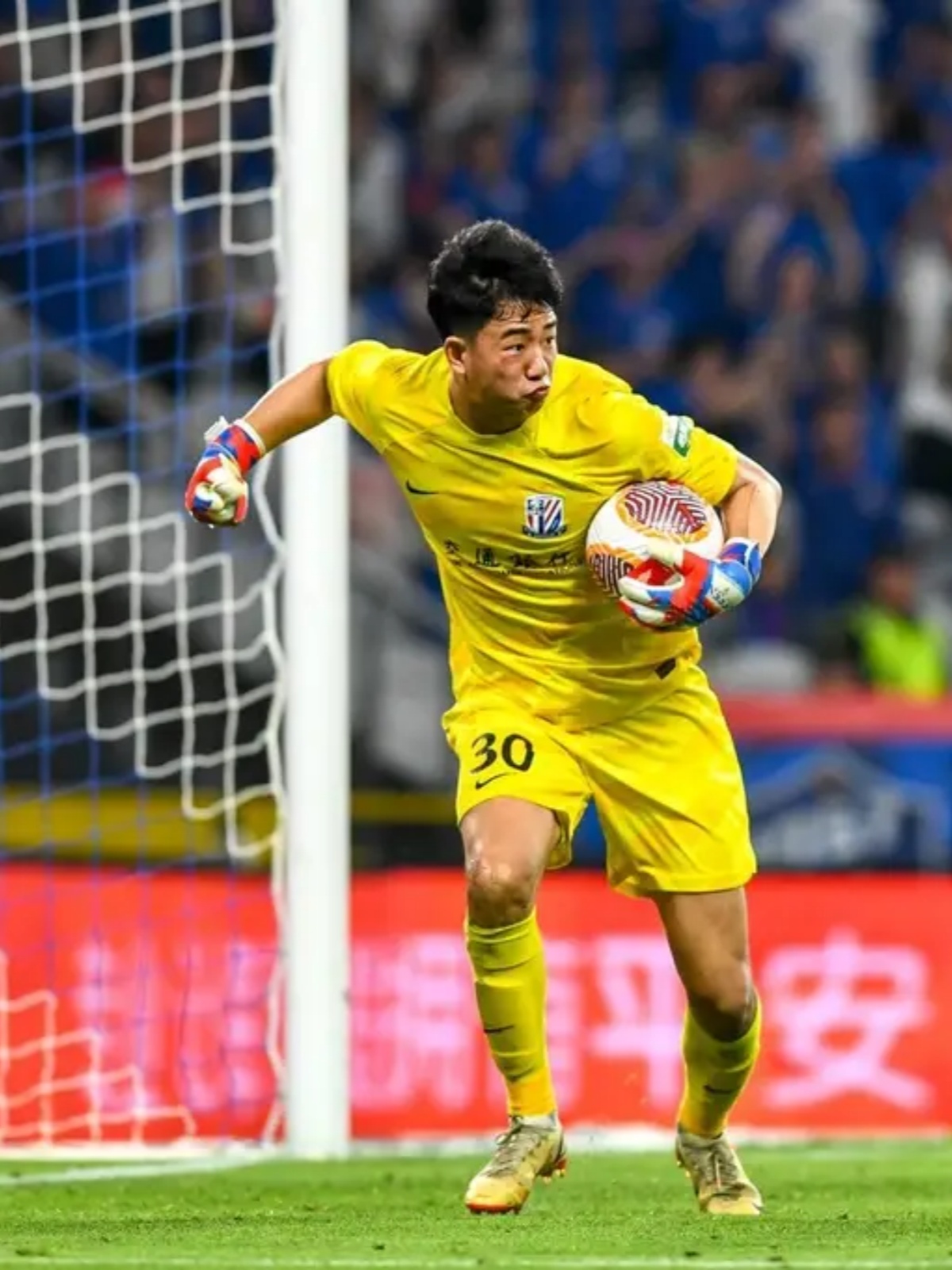 爱游戏官方登录入口-佛罗伦萨强势反弹，连胜始于强悍防守的简单介绍