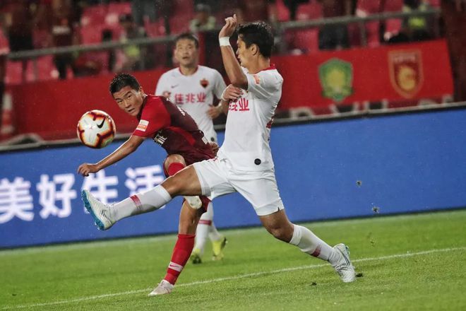 河北华夏幸福与深圳佳兆业迎来对决,惊心动魄 河北华夏幸福与深圳佳兆业迎来对决,惊心动魄