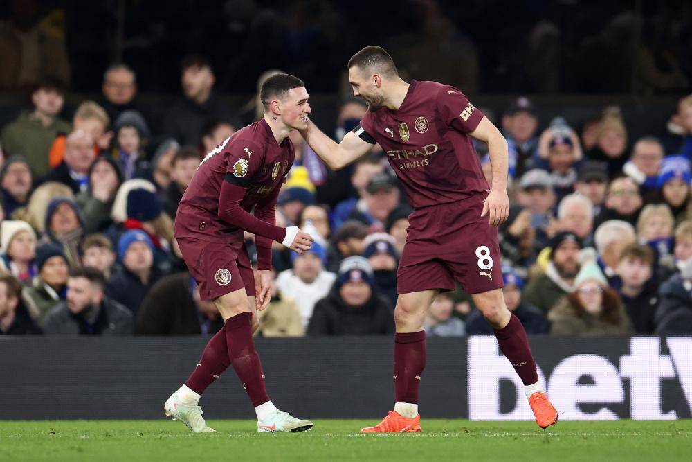 爱游戏官方登录入口-曼城客场大捷，四强位置不可撼动的简单介绍