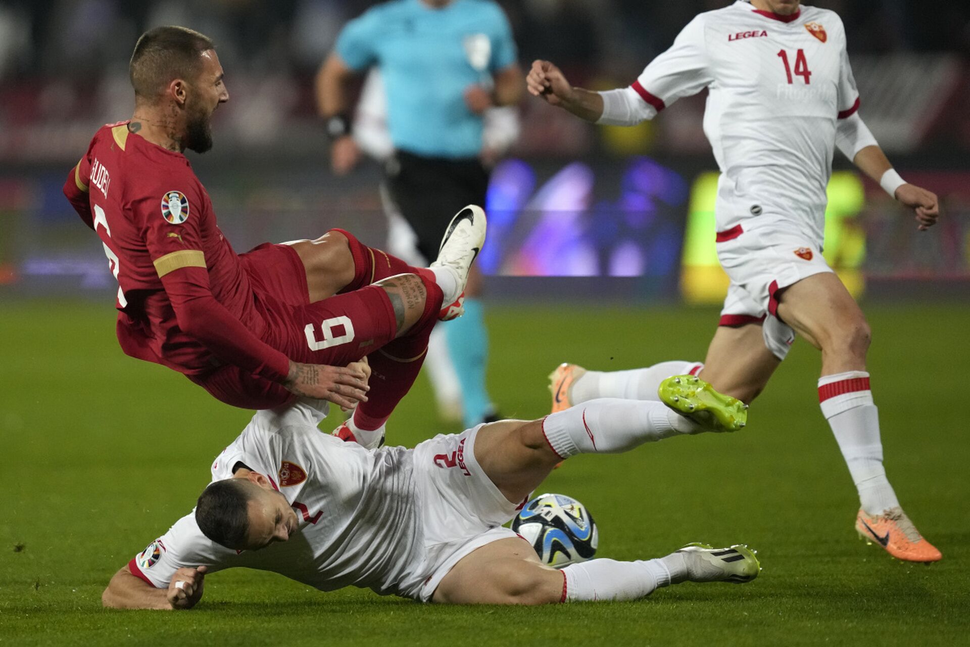 爱游戏亚洲官网-包含总是让人心跳加速的足球比赛，激情燃烧的词条