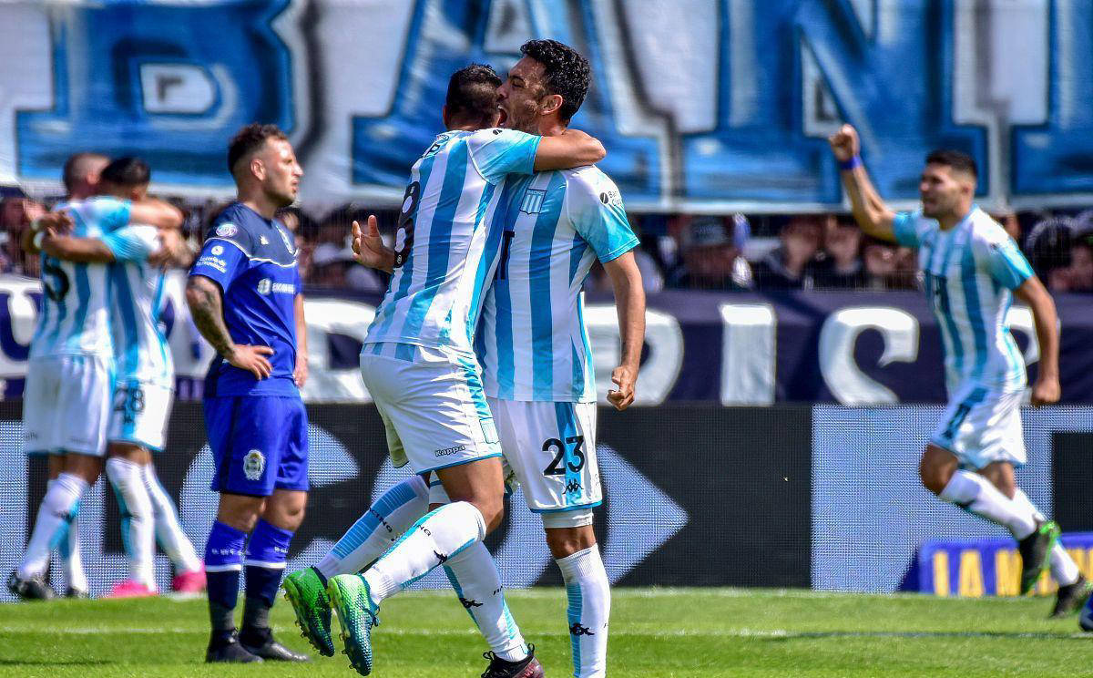 巴拉圭队实力压制,成功晋级 巴拉圭队实力压制,成功晋级