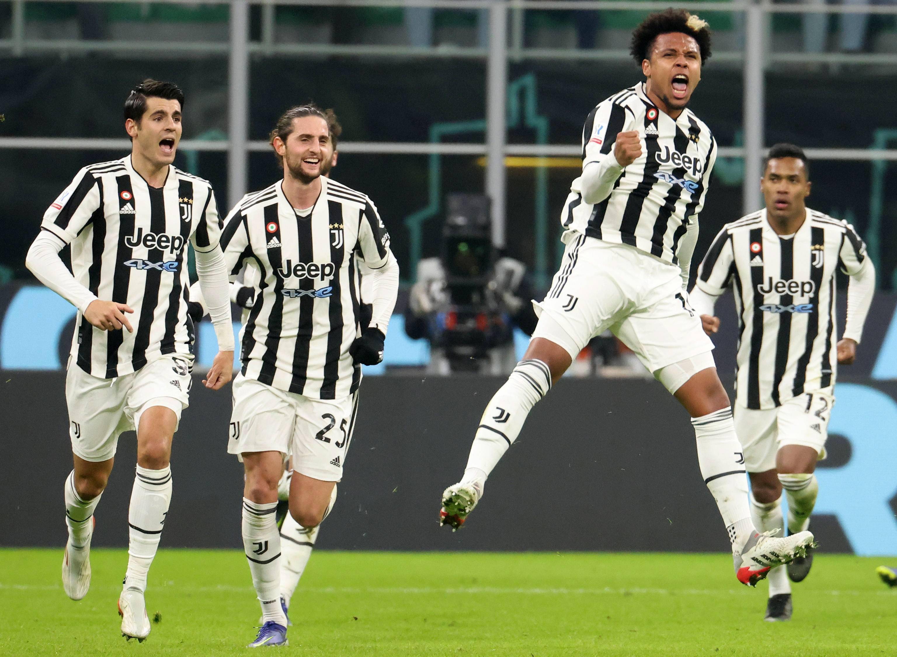 意甲龙头争夺:拉齐奥与尤文图斯继续紧咬榜首位置的简单介绍 意甲龙头争夺:拉齐奥与尤文图斯继续紧咬榜首位置的简单介绍