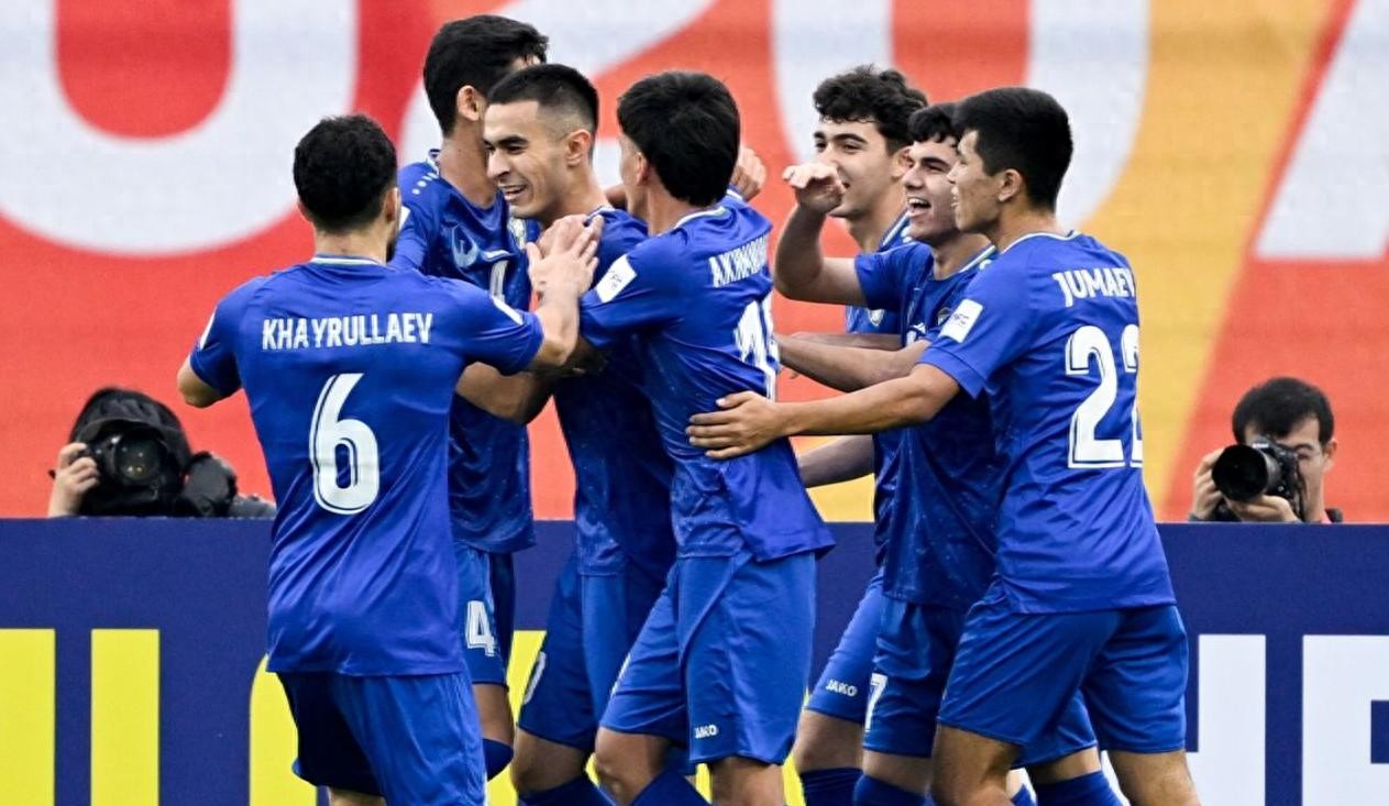 爱游戏在线登录-关于亚洲足球锦标赛再次精彩上演，观众满场欢呼的信息