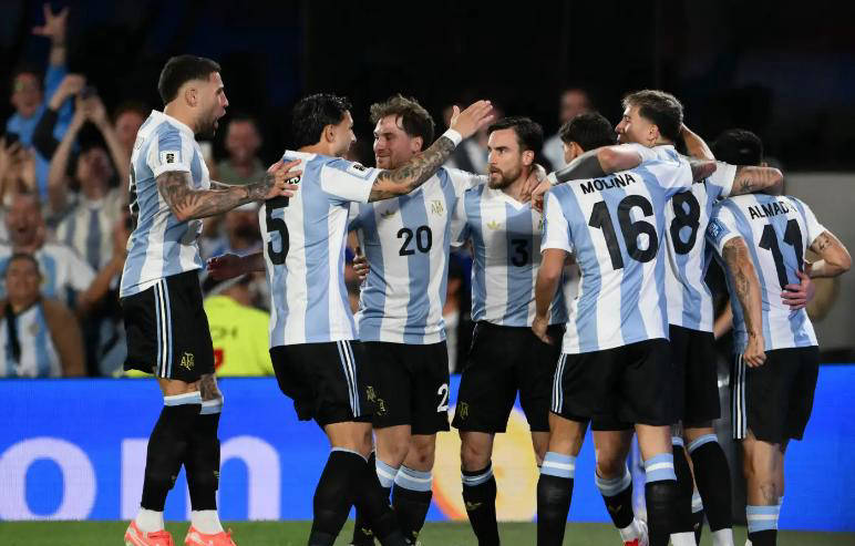 阿根廷球星表现稳定，助球队取得胜利的简单介绍