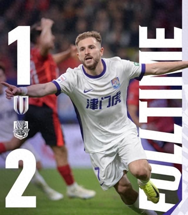 外援球员表现抢眼,成为球队最大亮点 外援球员表现抢眼,成为球队最大亮点