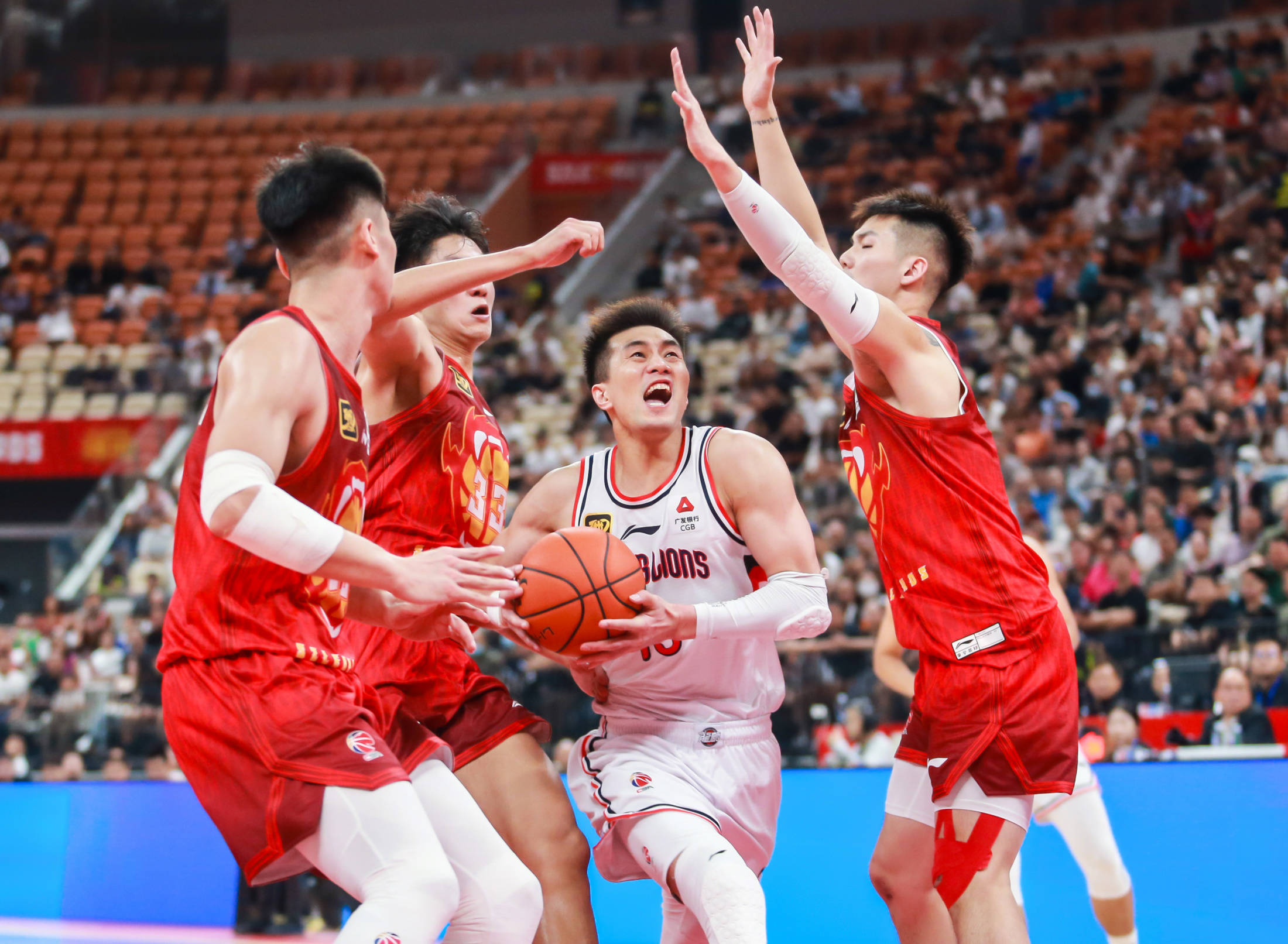 北京队将对阵广州队，全队备战