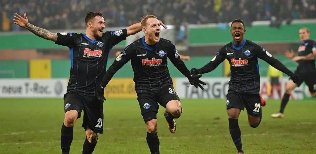 关于沙尔克04遭遇失利，保级形势严峻的信息