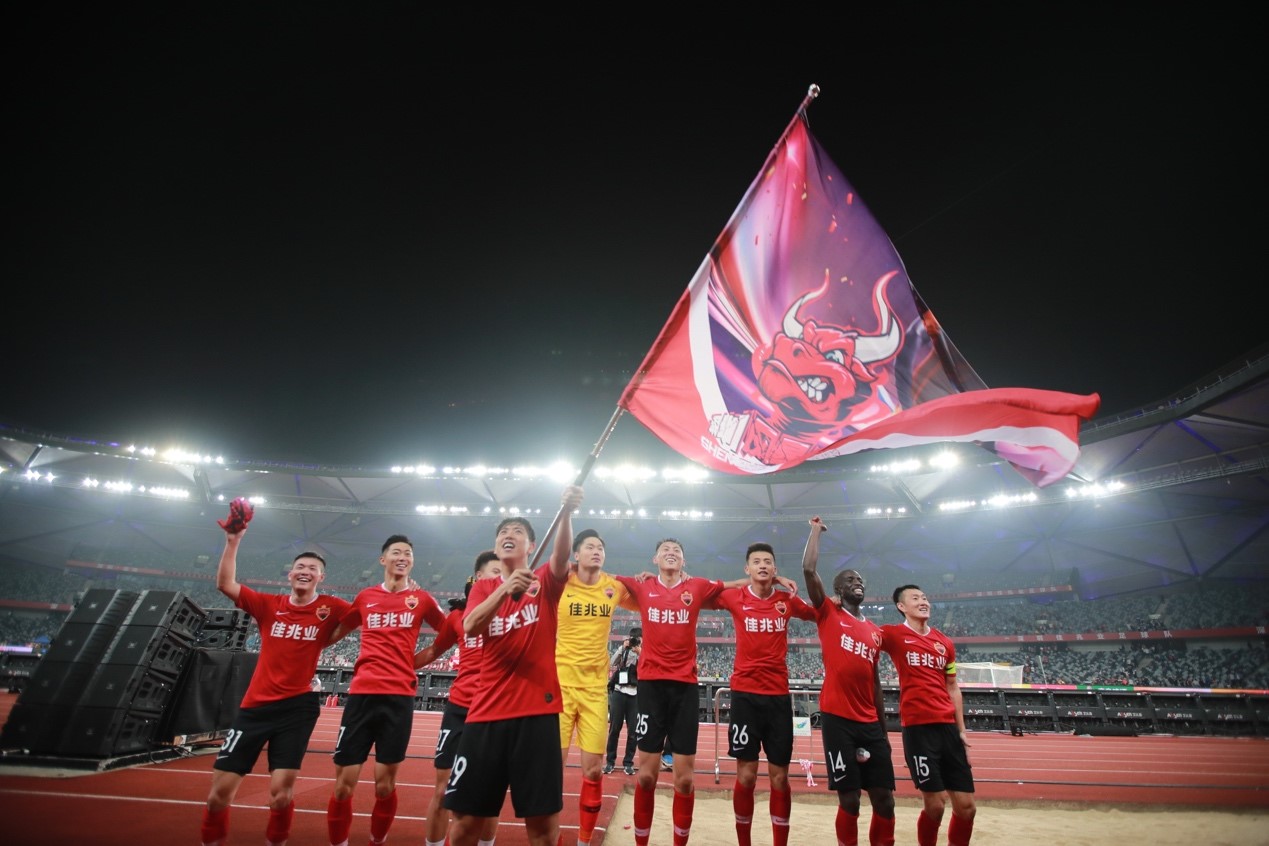 爱游戏亚洲官网-关于深圳佳兆业战胜青岛黄海，保持连胜的信息