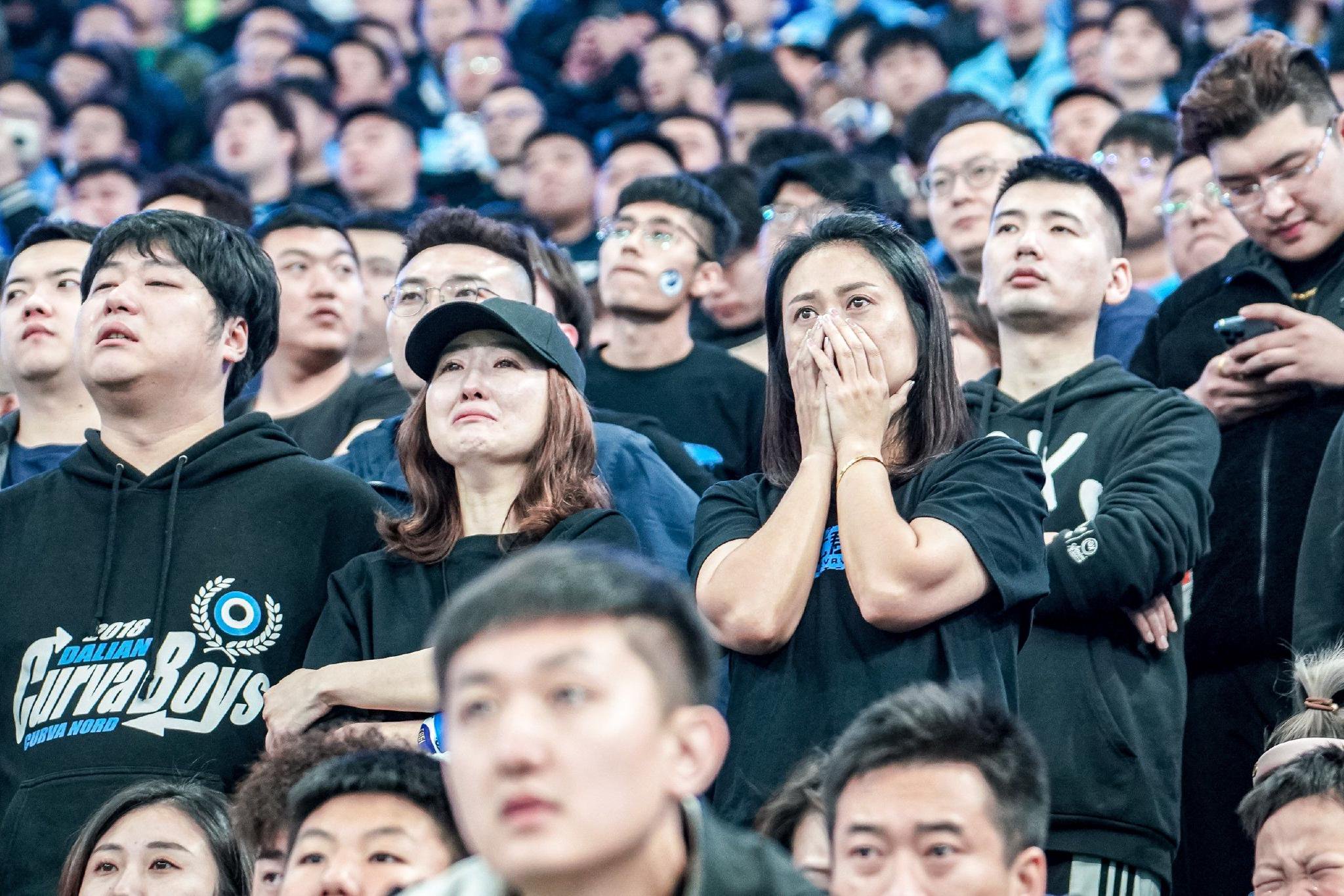 爱游戏亚洲官网-重要比赛球队精彩表现，球迷惊呼