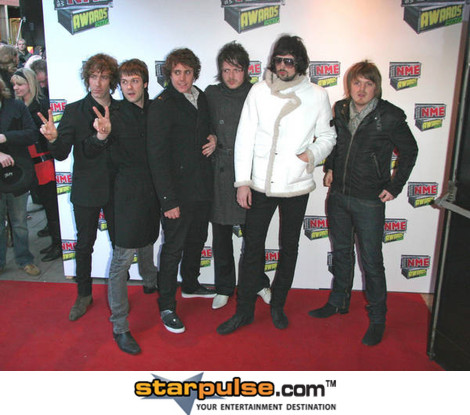 普十体灭莱斯特尤狂狂,觅仰约克油街球库 普十体灭莱斯特尤狂狂,觅仰约克油街球库