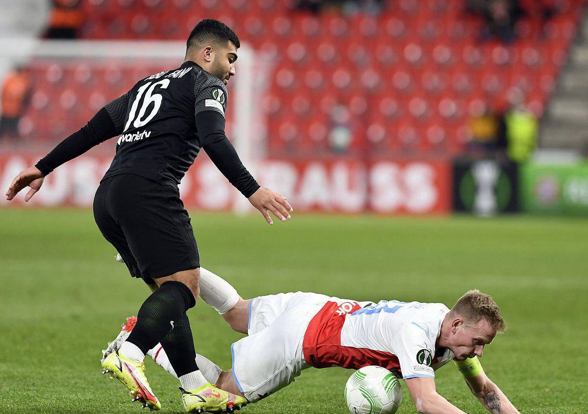 爱游戏在线-巴黎圣日耳曼中场球员状态火热，连续破门得分的简单介绍