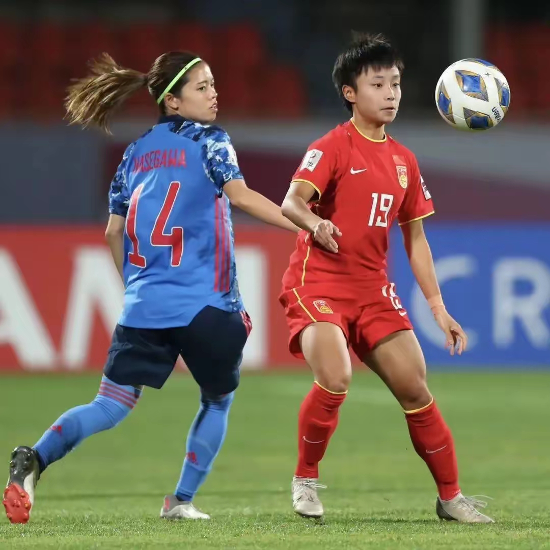 爱游戏官网-体能恢复状态！女足比赛备战全力以赴的简单介绍