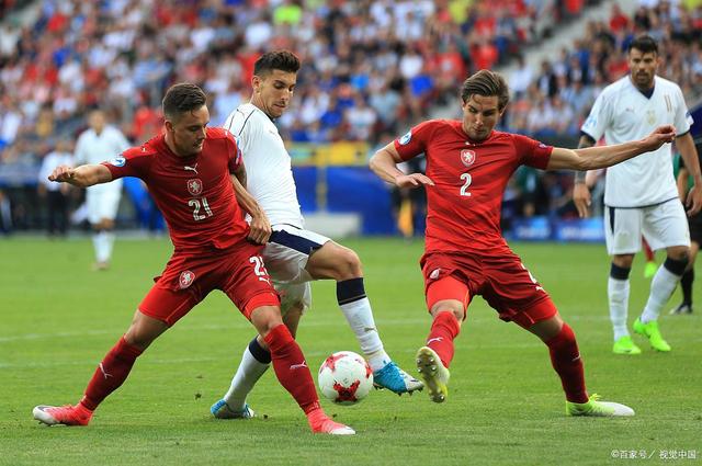 意大利客场战平卢森堡,领先微弱 意大利客场战平卢森堡,领先微弱