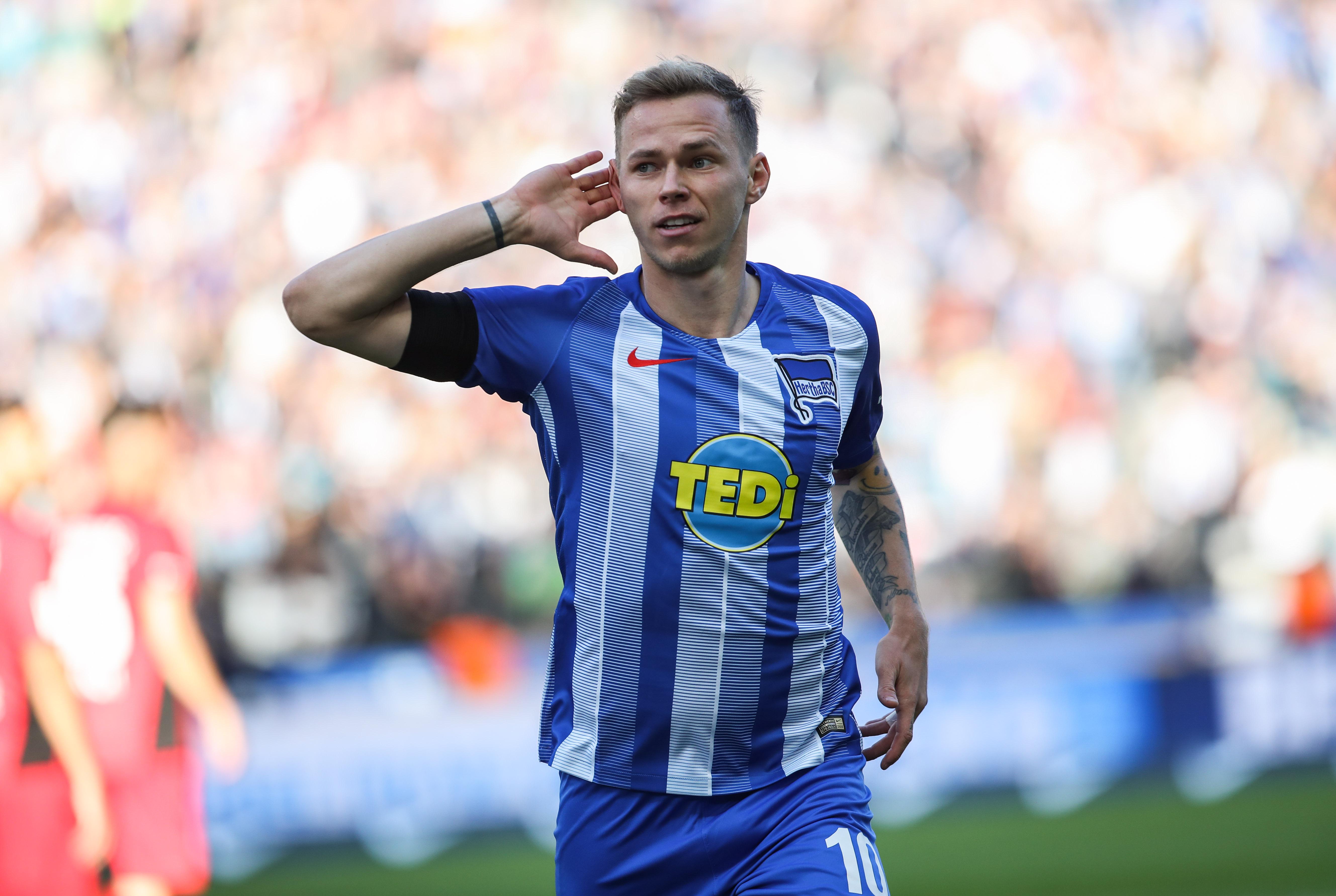 爱游戏网页版入口-柏林赫塔主场大胜对手，喜迎胜利