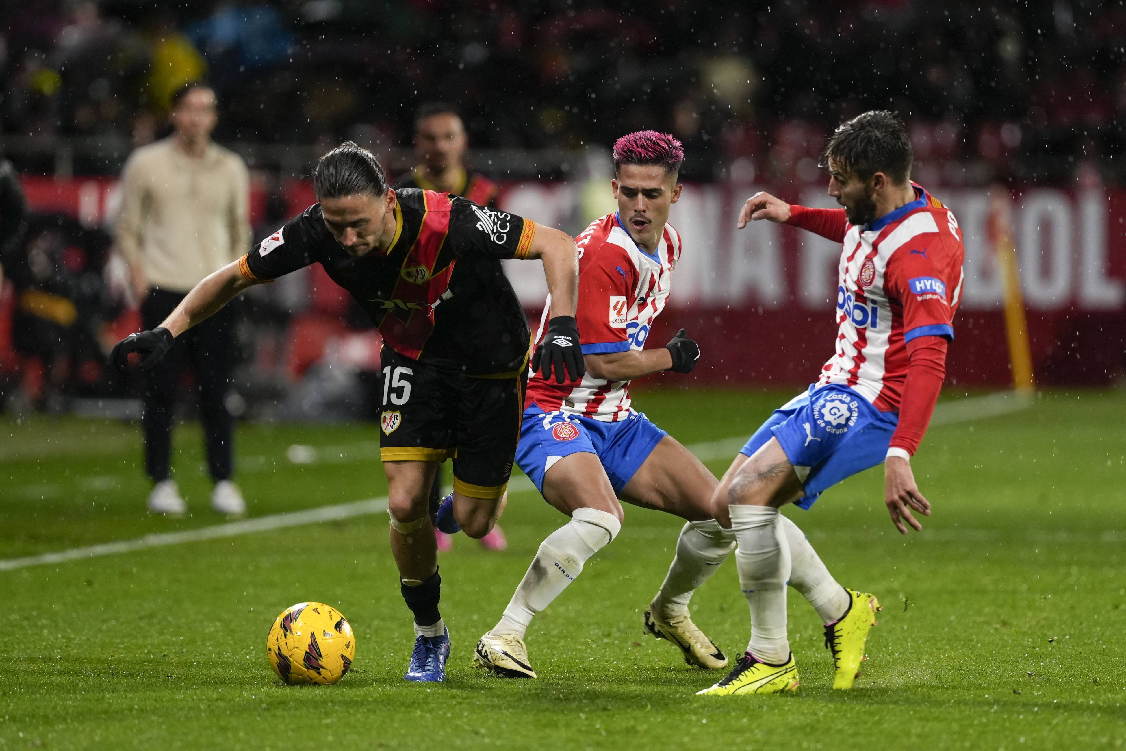 赫罗纳战平对手，保持不败纪录