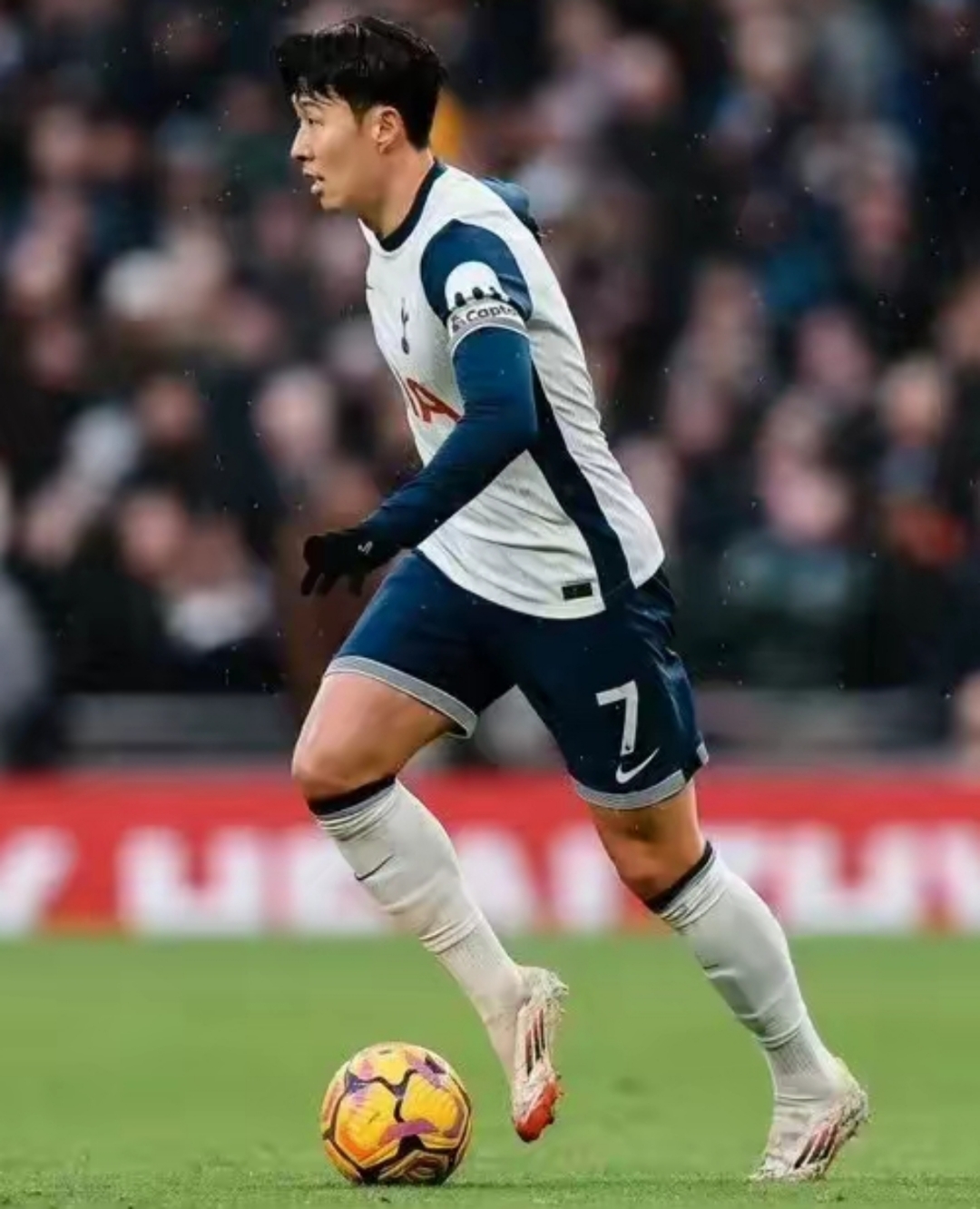 爱游戏官方入口-包含热刺主场告捷，年轻新星脱颖而出的词条