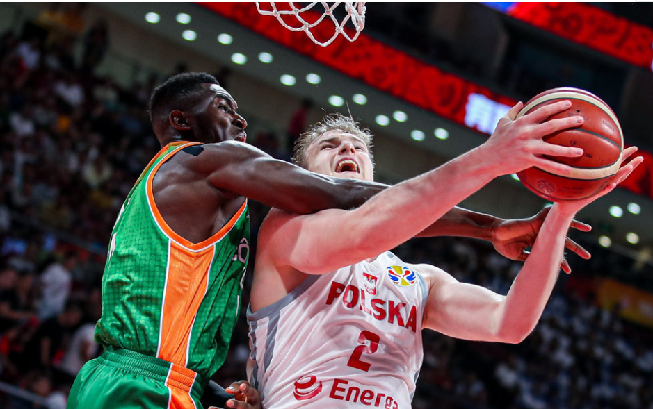 俄罗斯队与丹麦的激烈对抗即将打响