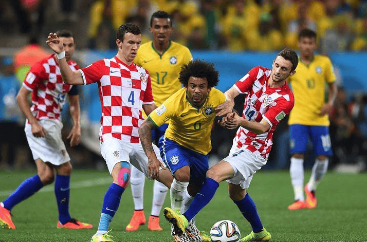 关于冰岛队主场0-2负于法国,遭遇两连败的信息 关于冰岛队主场0-2负于法国,遭遇两连败的信息