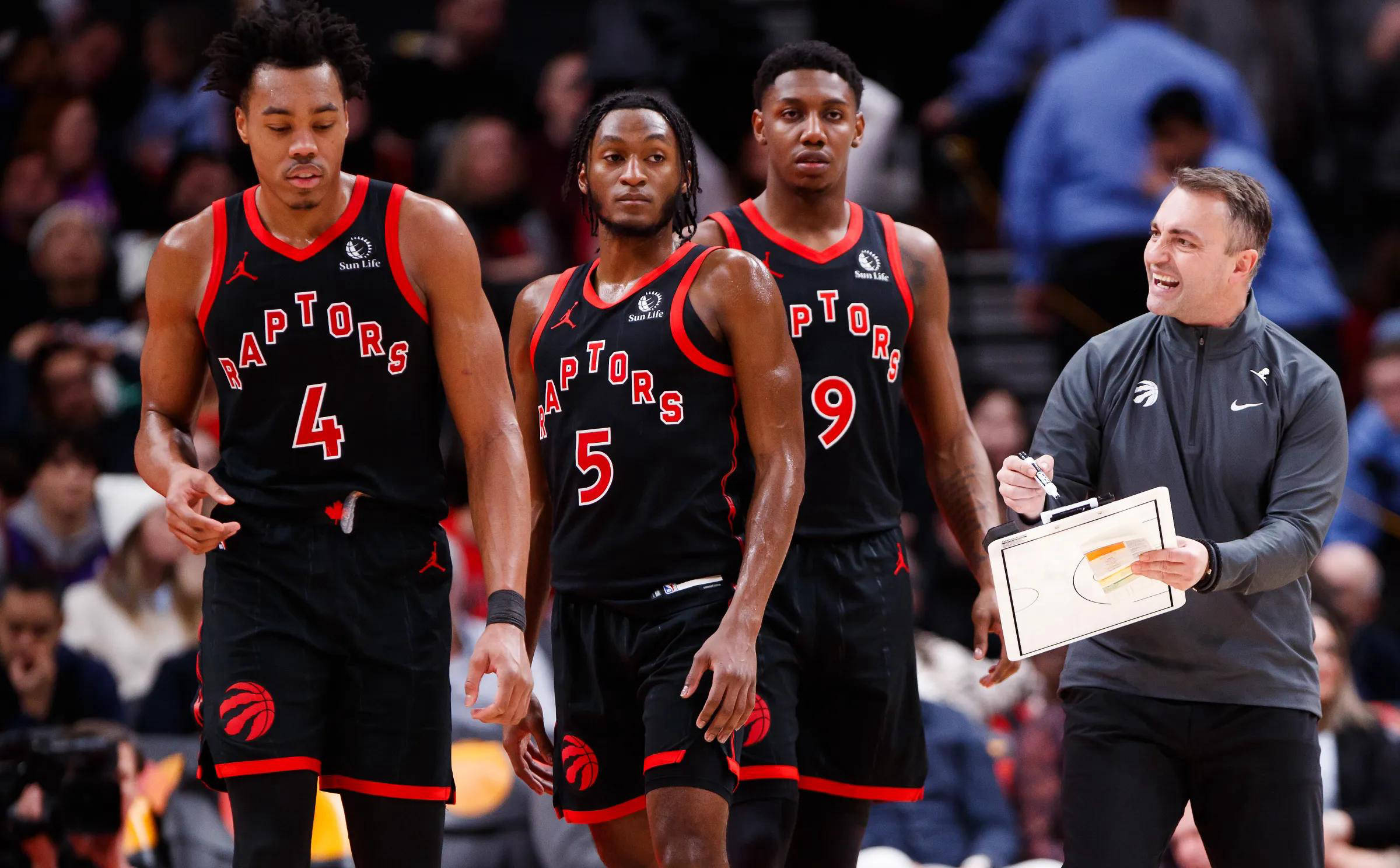 猛龙队通过交易强化阵容